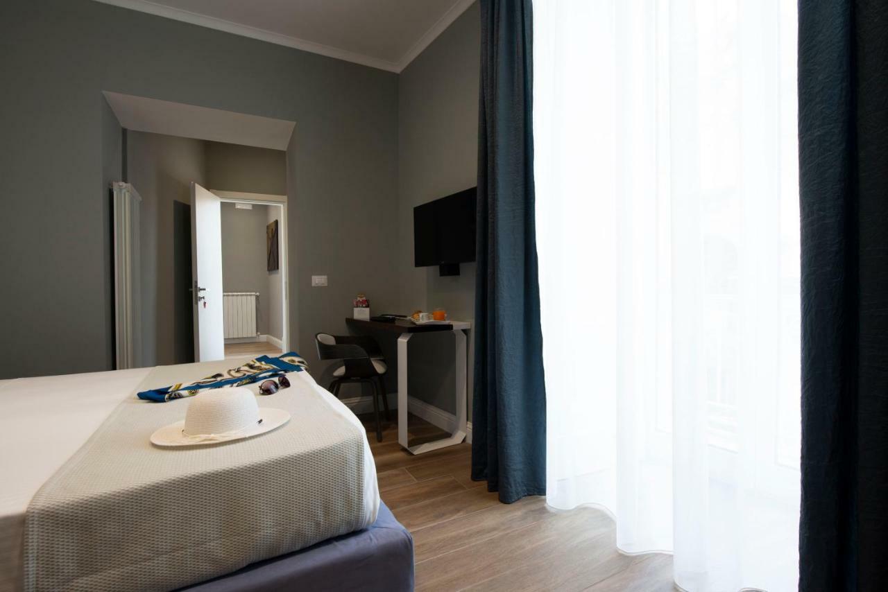 Dante Maison De Prestige 3* Naples