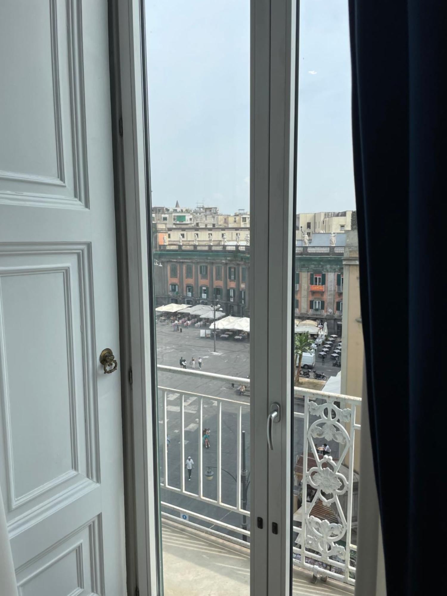 Dante Maison De Prestige Napoli